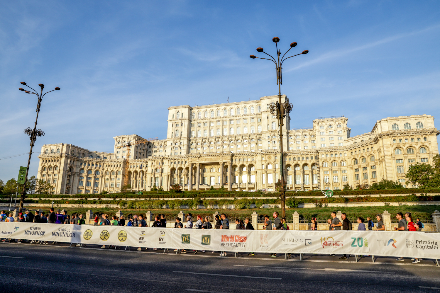 One needs to visit Parliament Palace to fully appreciate its majesty. 2024 WMA Marathon Championship runners do just that. The Bucharest Marathon finishes at this spectacular landmark.